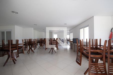 Apartamento à venda com 83m², 2 quartos e 3 vagas Apartamento à venda com 83m², 2 quartos e 3 vagasÁrea comum - Salão de festas