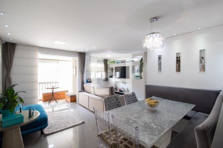 Apartamento à venda com 83m², 2 quartos e 3 vagas Apartamento à venda com 83m², 2 quartos e 3 vagasSala