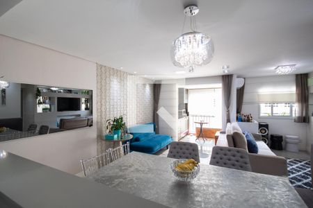 Apartamento à venda com 83m², 2 quartos e 3 vagas Apartamento à venda com 83m², 2 quartos e 3 vagasSala