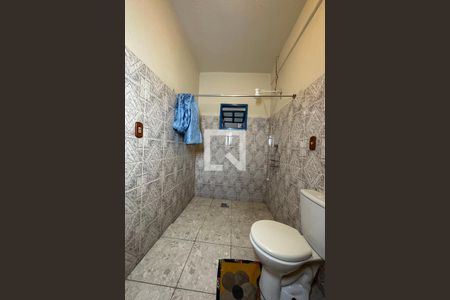 Casa à venda com 160m², 3 quartos e 2 vagasBanheiro