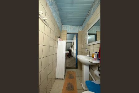 Casa à venda com 160m², 3 quartos e 2 vagasBanheiro