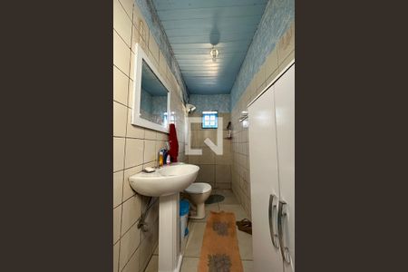 Casa à venda com 160m², 3 quartos e 2 vagasBanheiro