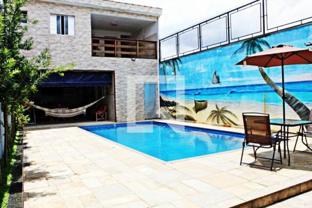 Casa à venda com 320m², 4 quartos e 4 vagasPiscina