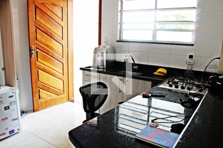 Casa à venda com 320m², 4 quartos e 4 vagasEdicula