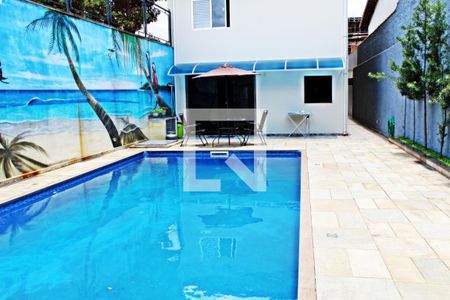 Casa à venda com 320m², 4 quartos e 4 vagasPiscina