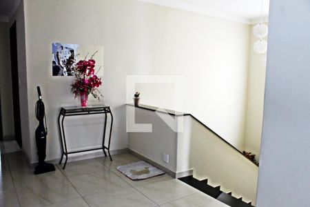 Casa à venda com 320m², 4 quartos e 4 vagasEscritório