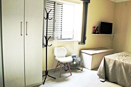 Casa à venda com 320m², 4 quartos e 4 vagasQuarto 2