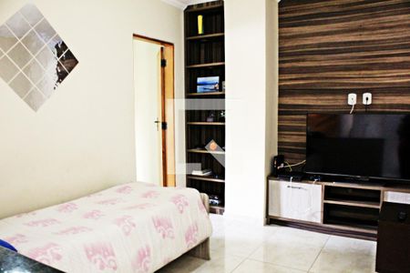 Casa à venda com 320m², 4 quartos e 4 vagasEdicula