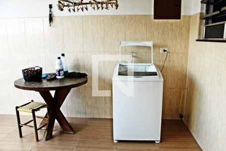 Casa à venda com 320m², 4 quartos e 4 vagasEdicula