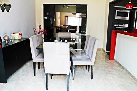 Sala de casa à venda com 4 quartos, 320m² em Parque Sonia, São Paulo