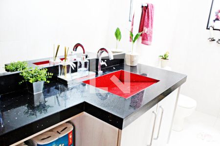 Casa à venda com 320m², 4 quartos e 4 vagasLavabo