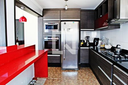 Casa à venda com 320m², 4 quartos e 4 vagasCozinha