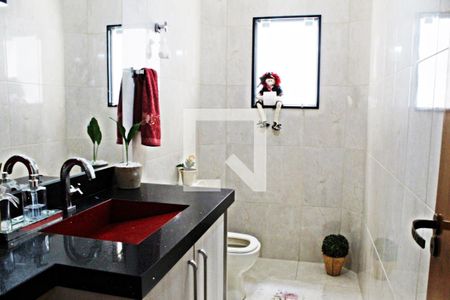 Casa à venda com 320m², 4 quartos e 4 vagasLavabo