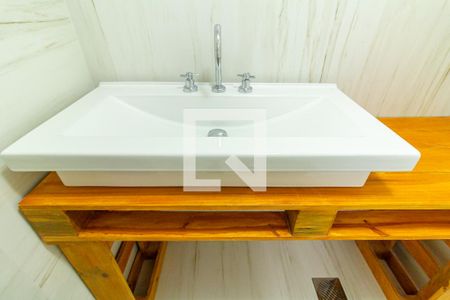 Apartamento para alugar com 240m², 3 quartos e 1 vagaLavabo