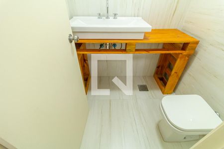 Apartamento para alugar com 240m², 3 quartos e 1 vagaLavabo