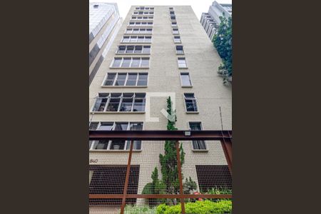 Apartamento para alugar com 240m², 3 quartos e 1 vagaFachada