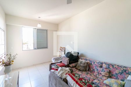 Sala de casa à venda com 3 quartos, 200m² em Santo André, Belo Horizonte