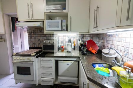 Apartamento à venda com 96m², 3 quartos e 2 vagasCozinha 