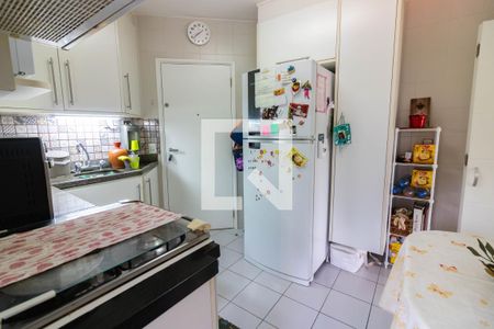Apartamento à venda com 96m², 3 quartos e 2 vagasCozinha 