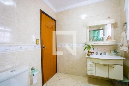 Casa à venda com 406m², 3 quartos e 1 vaga Casa à venda com 406m², 3 quartos e 1 vagaBanheiro social