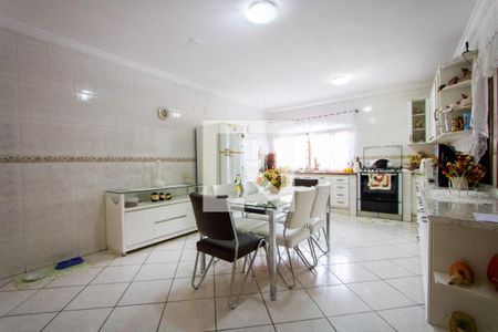 Casa à venda com 406m², 3 quartos e 1 vaga Casa à venda com 406m², 3 quartos e 1 vagaCozinha