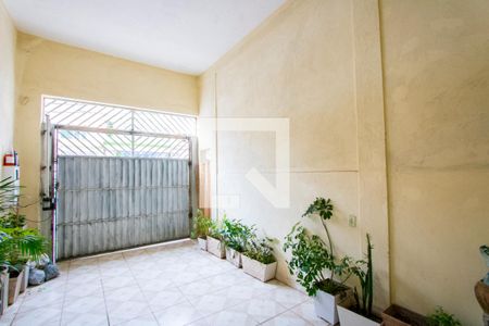 Casa à venda com 406m², 3 quartos e 1 vaga Casa à venda com 406m², 3 quartos e 1 vagaGaragem