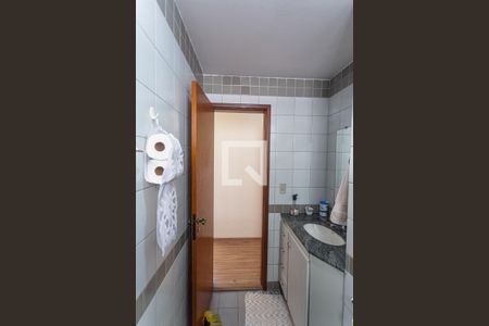 Apartamento à venda com 83m², 3 quartos e 1 vaga Apartamento à venda com 83m², 3 quartos e 1 vagaBanheiro Social