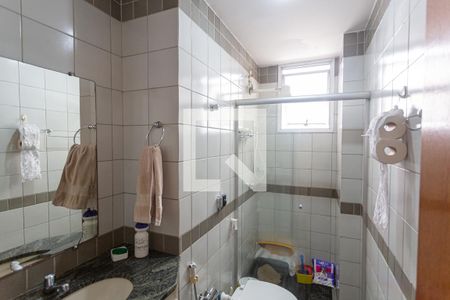 Apartamento à venda com 83m², 3 quartos e 1 vaga Apartamento à venda com 83m², 3 quartos e 1 vagaBanheiro Social