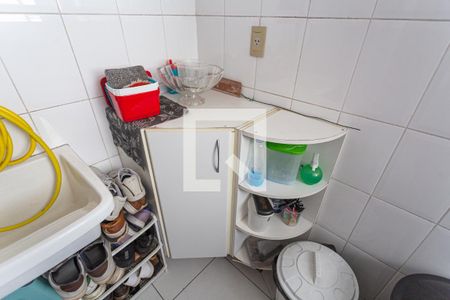 Apartamento à venda com 83m², 3 quartos e 1 vaga Apartamento à venda com 83m², 3 quartos e 1 vagaArmário da Área de Serviço