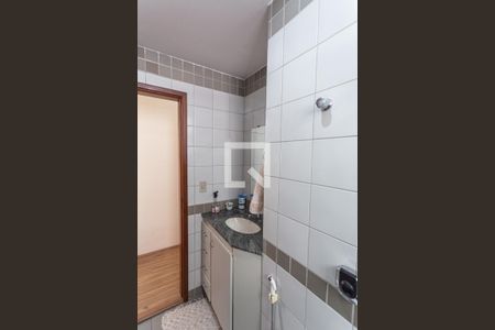 Apartamento à venda com 83m², 3 quartos e 1 vaga Apartamento à venda com 83m², 3 quartos e 1 vagaBanheiro Social