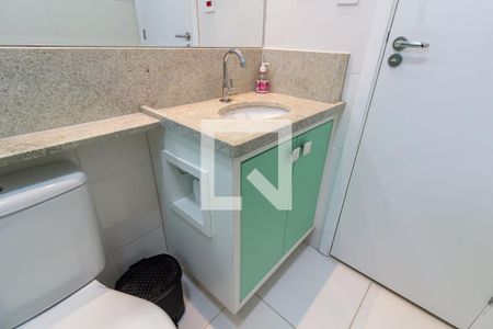 Apartamento para alugar com 110m², 3 quartos e 2 vagas Apartamento para alugar com 110m², 3 quartos e 2 vagasDetalhe do banheiro social