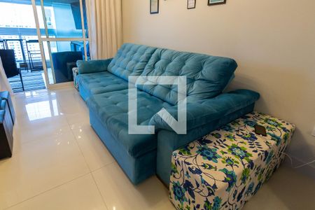 Detalhe da sala de apartamento para alugar com 3 quartos, 110m² em Caiçara, Praia Grande