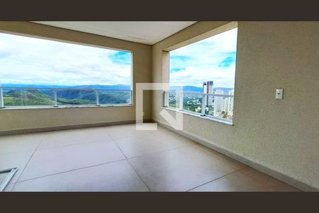 Apartamento à venda com 198m², 4 quartos e 3 vagasStudio