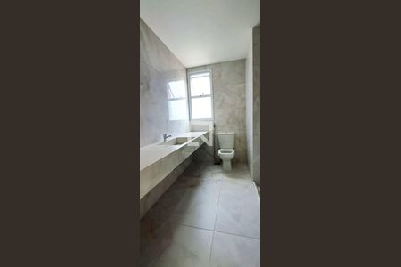Banheiro de apartamento à venda com 4 quartos, 198m² em Vila da Serra, Belo Horizonte