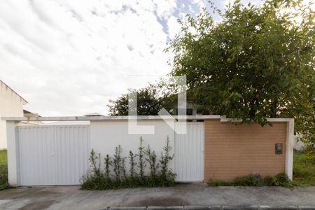 Casa de condomínio à venda com 180m², 3 quartos e 1 vagaMuro