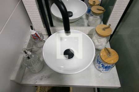 Casa de condomínio à venda com 180m², 3 quartos e 1 vagaBanheiro da Suíte