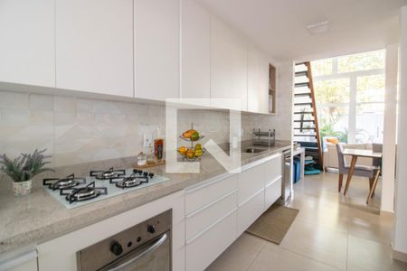 Casa de condomínio à venda com 180m², 3 quartos e 1 vagaCozinha