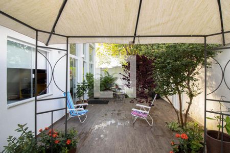 Casa de condomínio à venda com 180m², 3 quartos e 1 vagaFrente da casa