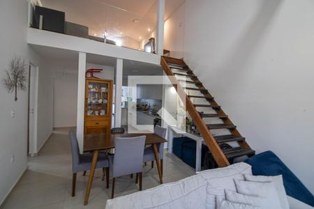 Sala de casa de condomínio à venda com 3 quartos, 180m² em Vargem Pequena, Rio de Janeiro