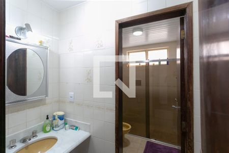 Apartamento à venda com 130m², 4 quartos e 1 vaga Apartamento à venda com 130m², 4 quartos e 1 vagaBanheiro