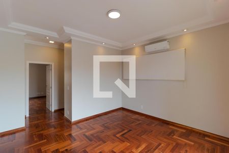Casa para alugar com 283m², 3 quartos e 4 vagas Casa para alugar com 283m², 3 quartos e 4 vagasSala de TV