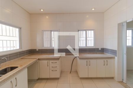 Casa para alugar com 283m², 3 quartos e 4 vagas Casa para alugar com 283m², 3 quartos e 4 vagasCozinha