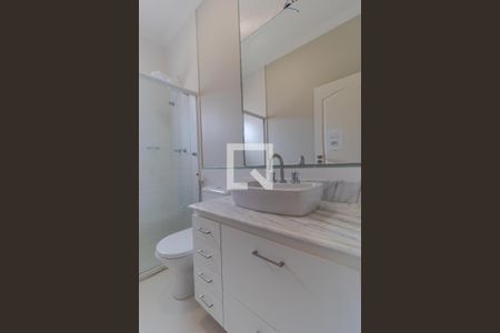 Casa para alugar com 283m², 3 quartos e 4 vagas Casa para alugar com 283m², 3 quartos e 4 vagasBanheiro da Suíte 02