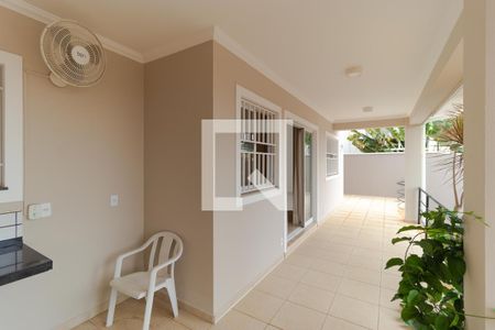 Casa para alugar com 283m², 3 quartos e 4 vagas Casa para alugar com 283m², 3 quartos e 4 vagasVaranda
