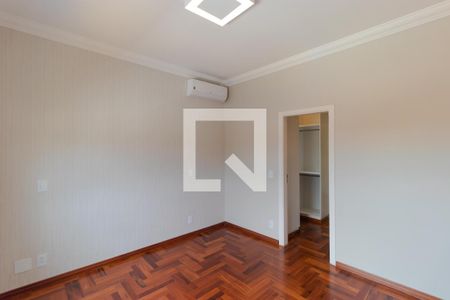 Casa para alugar com 283m², 3 quartos e 4 vagas Casa para alugar com 283m², 3 quartos e 4 vagasSuíte 01