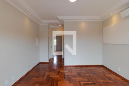 Casa para alugar com 283m², 3 quartos e 4 vagas Casa para alugar com 283m², 3 quartos e 4 vagasSala de TV