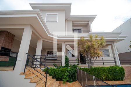Casa para alugar com 283m², 3 quartos e 4 vagas Casa para alugar com 283m², 3 quartos e 4 vagasFachada