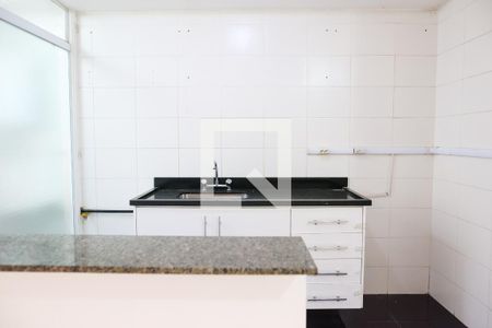 Apartamento à venda com 64m², 2 quartos e 1 vagaCozinha