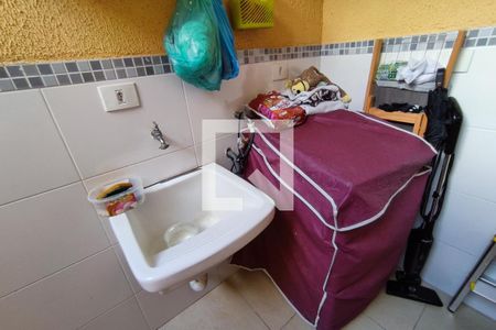 Casa de condomínio à venda com 68m², 2 quartos e 1 vaga Casa de condomínio à venda com 68m², 2 quartos e 1 vagaÁrea de Serviço