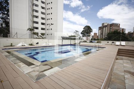 Apartamento à venda com 115m², 2 quartos e 1 vagaPiscina